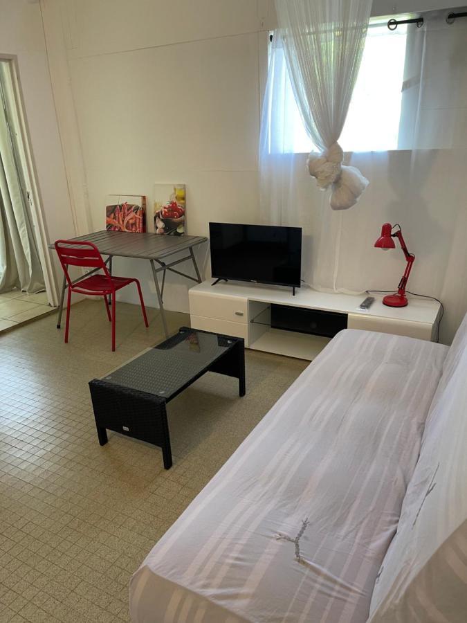 Hotel La Colline Business & Tourisme Le Lamentin Exterior foto