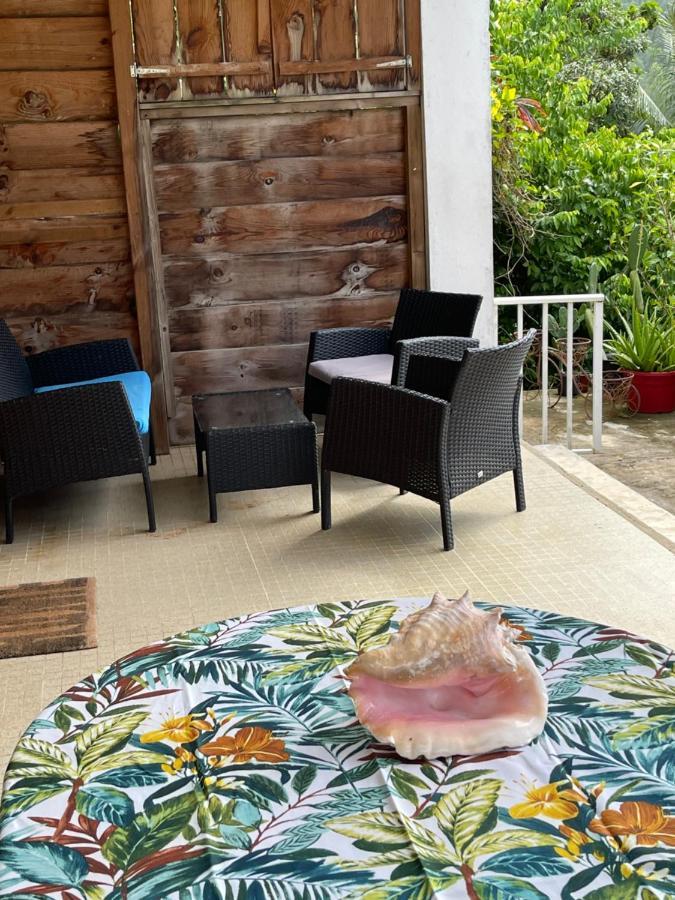Hotel La Colline Business & Tourisme Le Lamentin Exterior foto